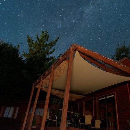 Cabanas Ayalen Con Vista Al Lago プコン エクステリア 写真
