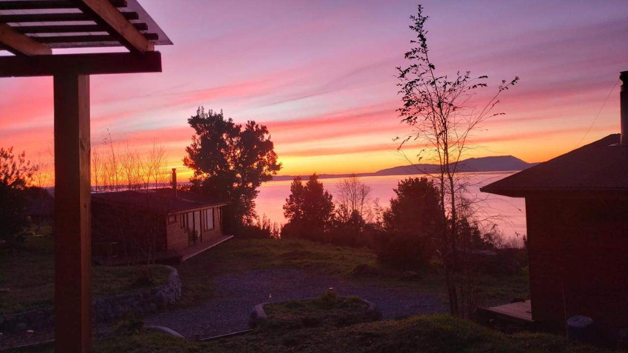 Cabanas Ayalen Con Vista Al Lago プコン エクステリア 写真