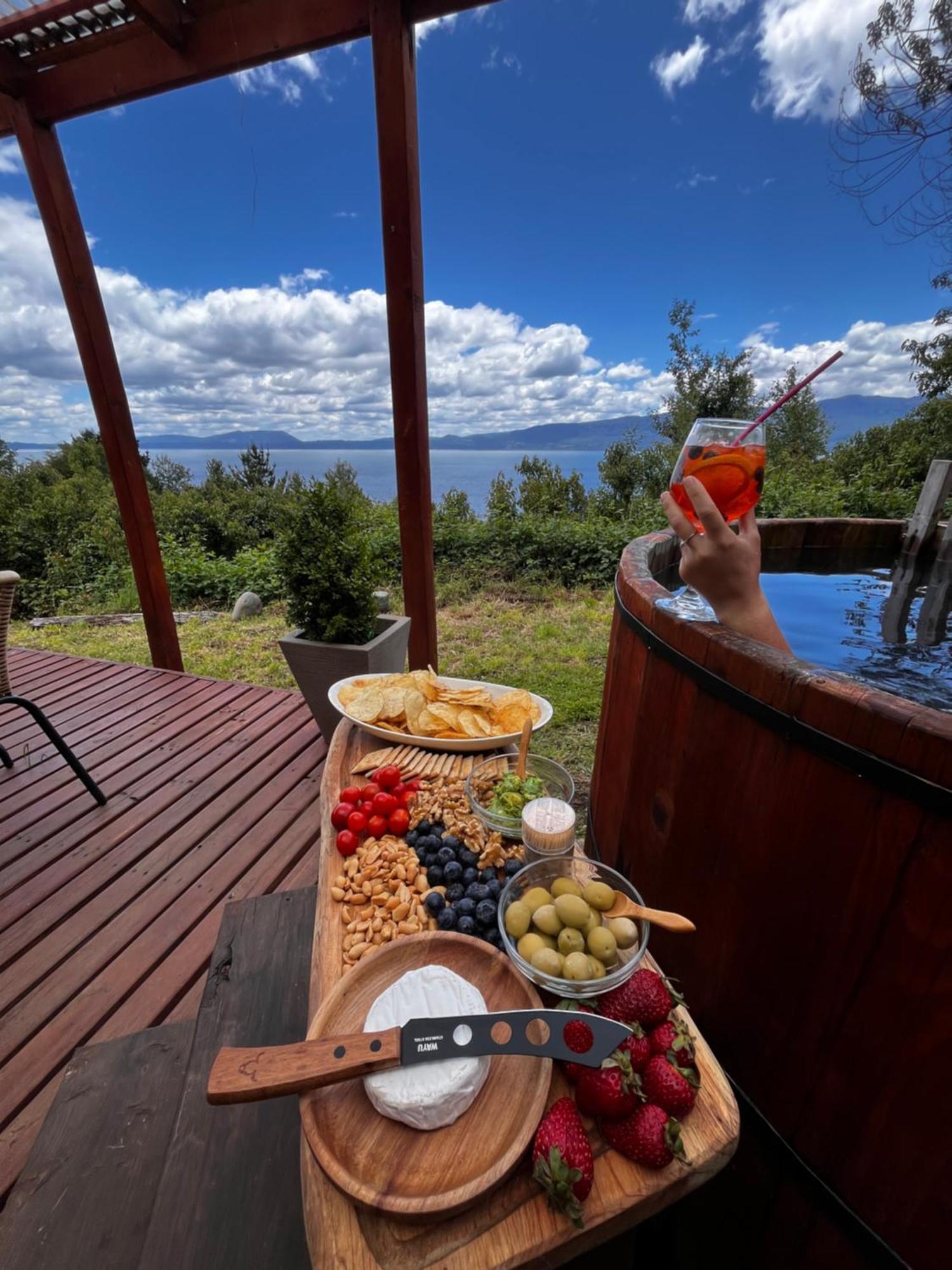 Cabanas Ayalen Con Vista Al Lago プコン エクステリア 写真
