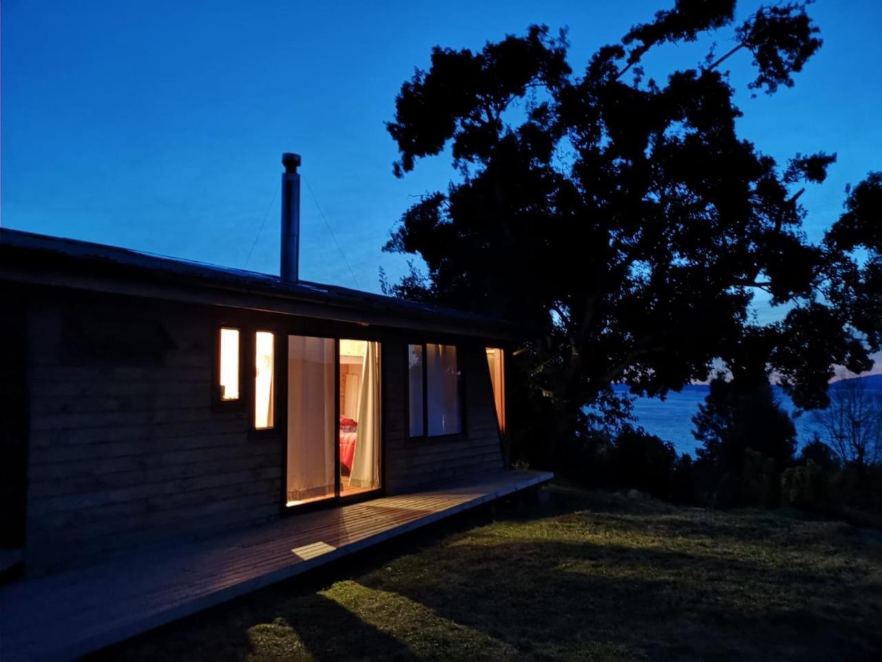 Cabanas Ayalen Con Vista Al Lago プコン エクステリア 写真
